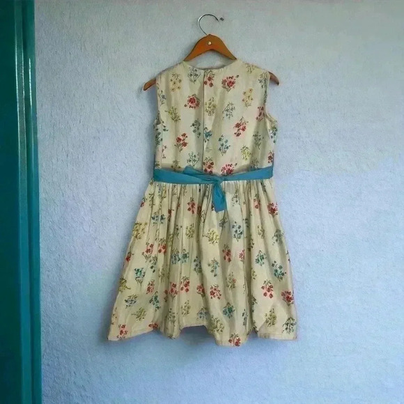 Vintage Girl's Floral Sleeveless Dress.  No tag or size.  Approx. Size 6 Girl's - Picture 3 of 7